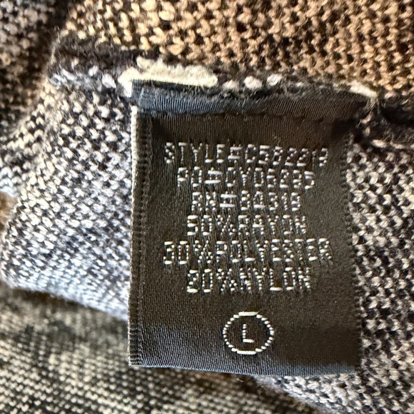 Black and White Houndstooth Cardigan - Picture 9 of 10